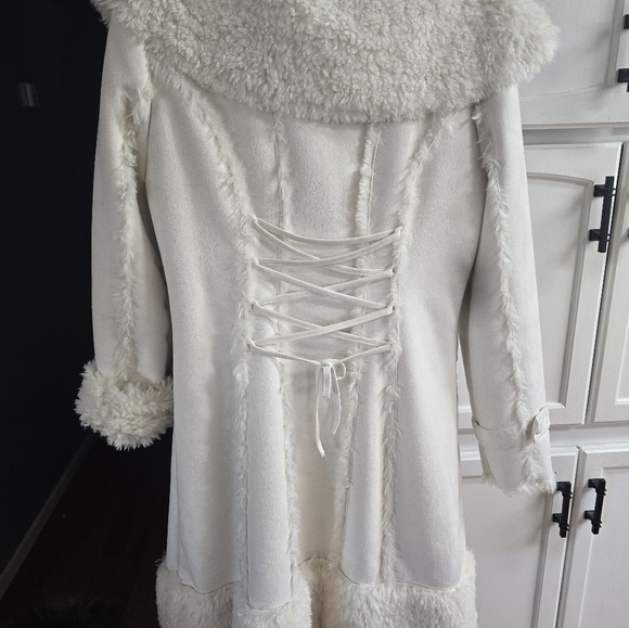 bebe Cream Penny Lane Coat, Size MED - Picture 6 of 7